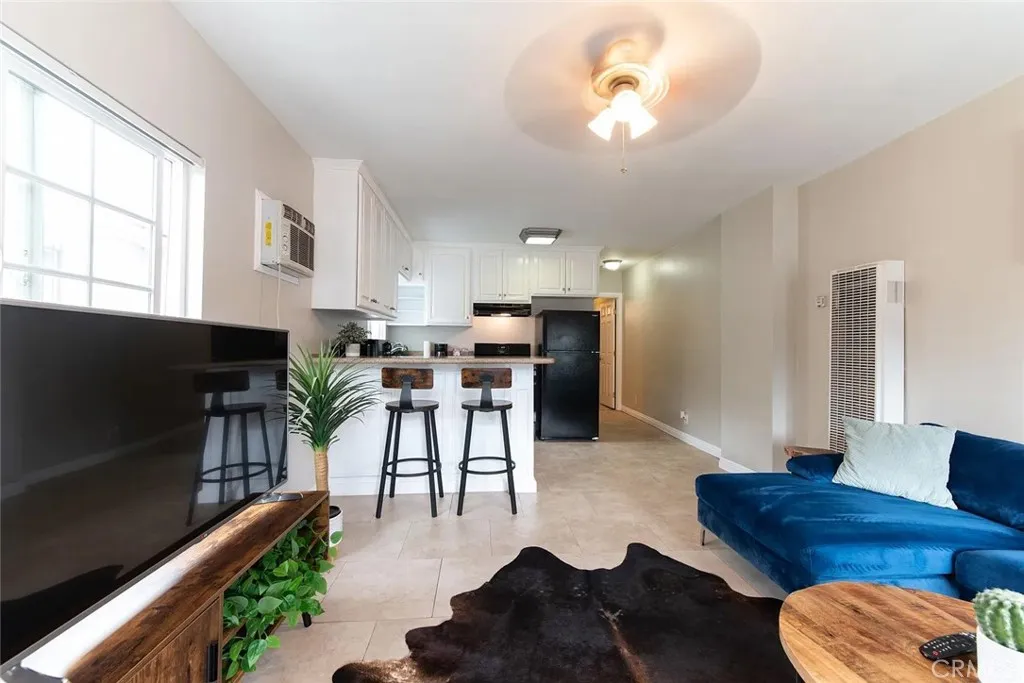 1031 N Fickett Street, Los Angeles, California 90033 home-pic-40