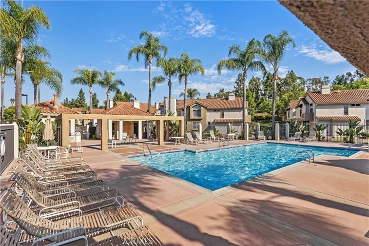 10 Sandy Cove 66, Laguna Niguel, California 92677