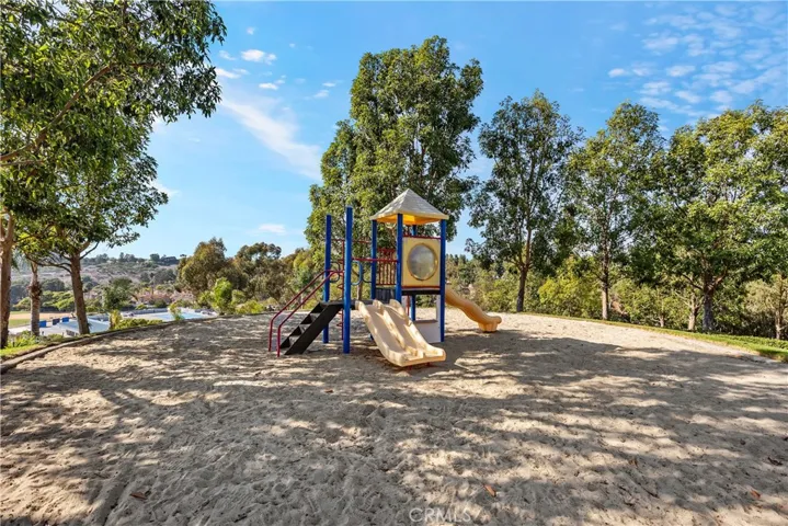 10 Sandy Cove 66, Laguna Niguel, California 92677