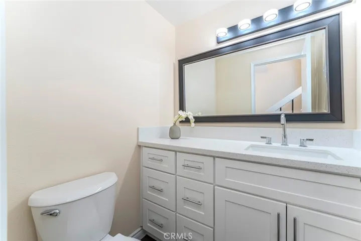 11 Segura 54, Irvine, California 92612