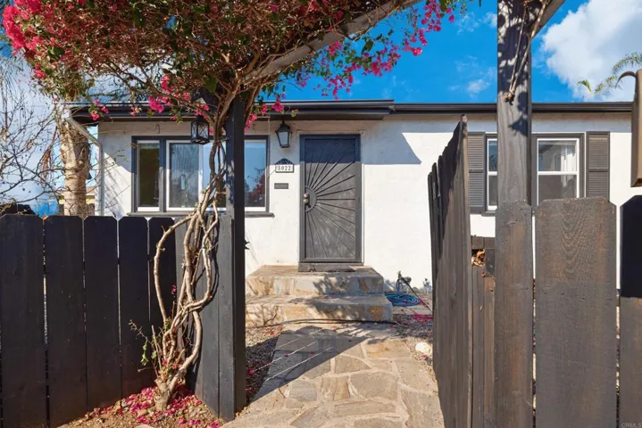 8022 University Ave, La Mesa, California 91942