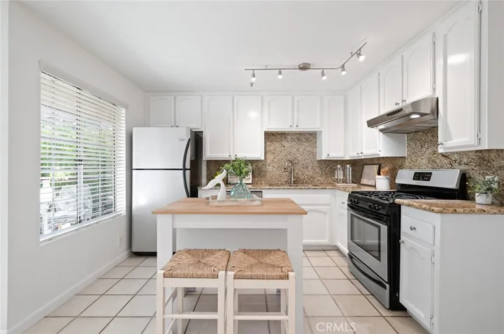 707 W 4th Street 1, Long Beach, California 90802
