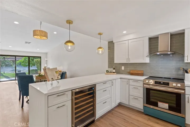605 Woodcrest Lane E, Palm Desert, California 92260