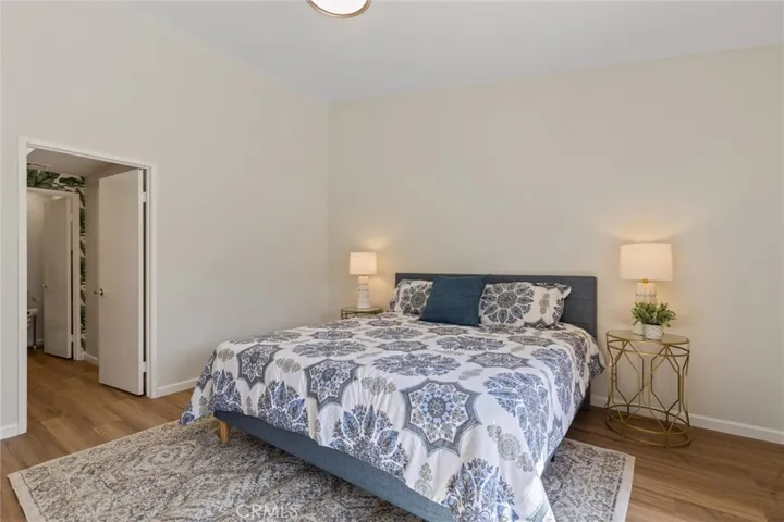 605 Woodcrest Lane E, Palm Desert, California 92260