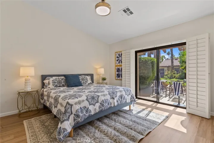 605 Woodcrest Lane E, Palm Desert, California 92260