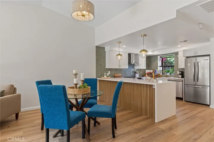 605 Woodcrest Lane E, Palm Desert, California 92260