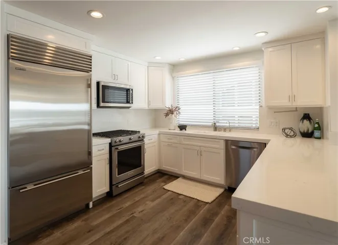1641 Bayside Drive, Newport Beach, California 92625