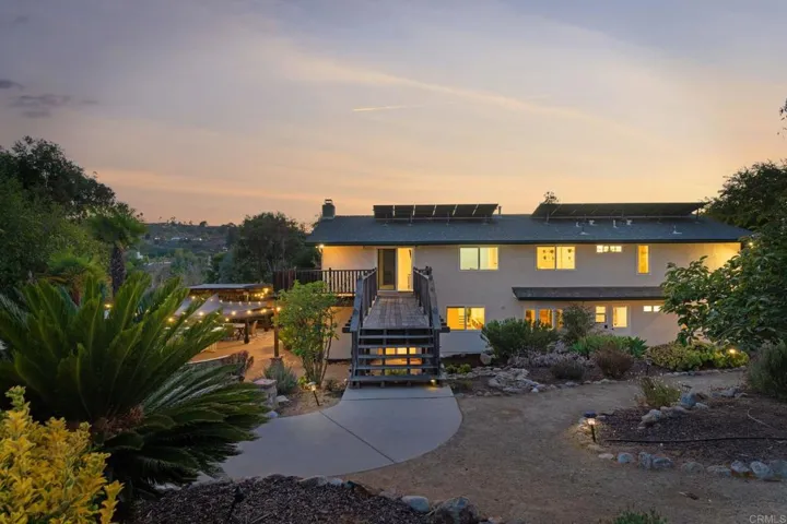 1322 Hamilton Lane, Escondido, California 92029