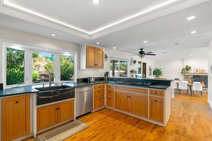 1322 Hamilton Lane, Escondido, California 92029