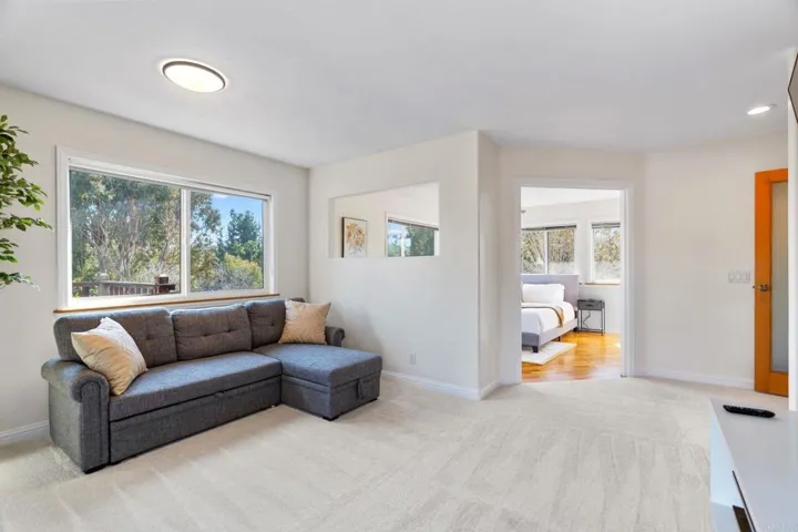1322 Hamilton Lane, Escondido, California 92029