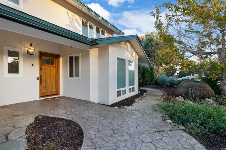 1322 Hamilton Lane, Escondido, California 92029