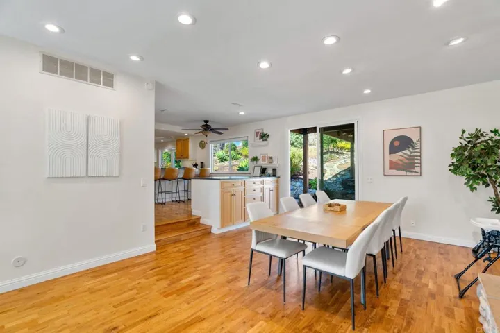 1322 Hamilton Lane, Escondido, California 92029