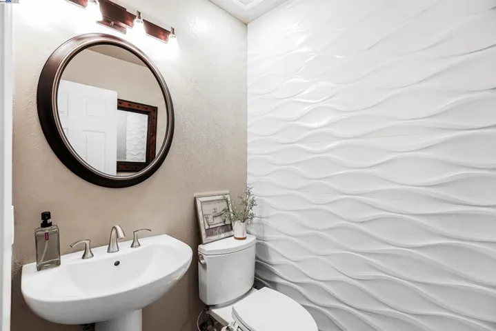 7409 Rolling Hills Cir, Dublin, California 94568