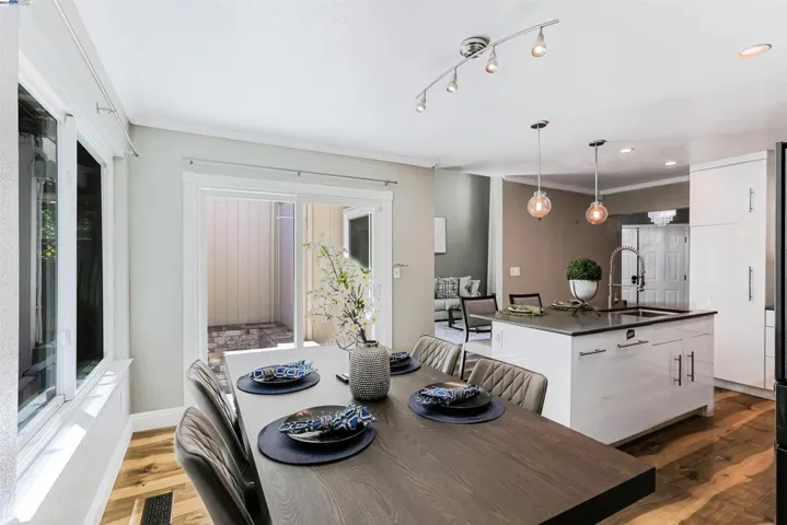 7409 Rolling Hills Cir, Dublin, California 94568