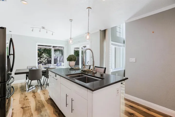 7409 Rolling Hills Cir, Dublin, California 94568