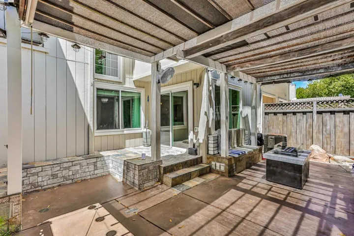 7409 Rolling Hills Cir, Dublin, California 94568