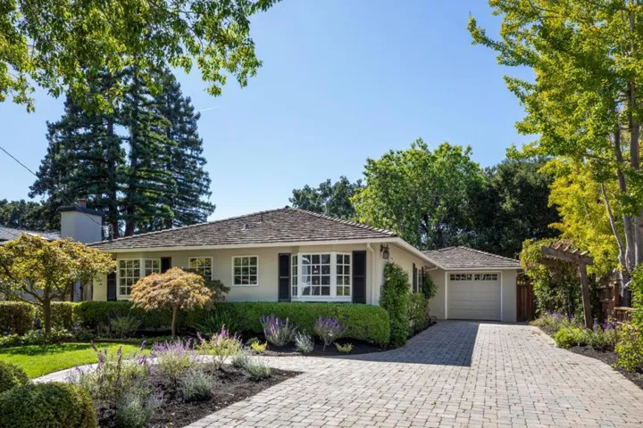 284 Langton Avenue, Los Altos, California 94022