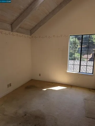 7460 Woodrow Dr, Oakland, California 94611