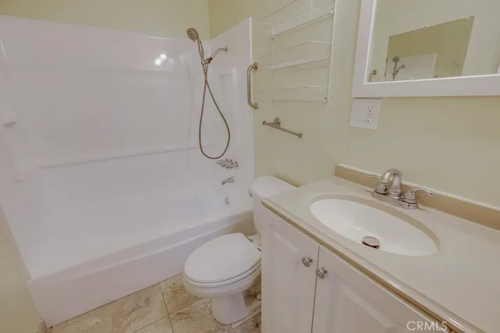 5767 Mckinley Avenue, South Gate, California 90280