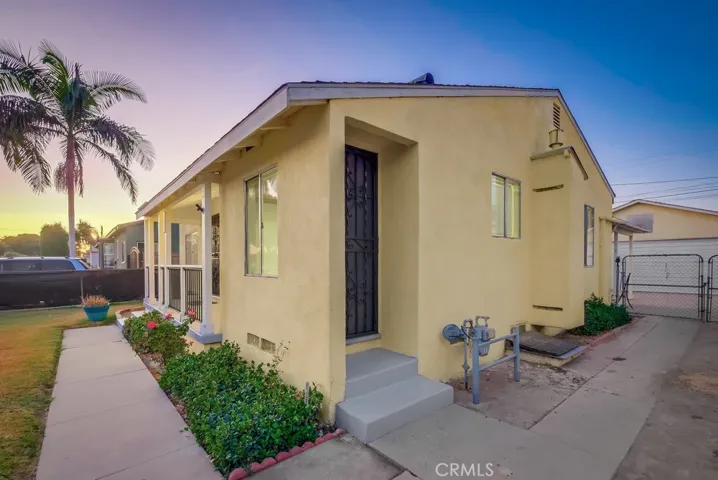 5767 Mckinley Avenue, South Gate, California 90280