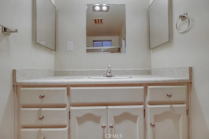 5767 Mckinley Avenue, South Gate, California 90280