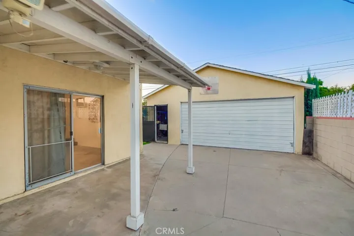 5767 Mckinley Avenue, South Gate, California 90280