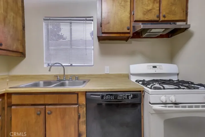 5767 Mckinley Avenue, South Gate, California 90280