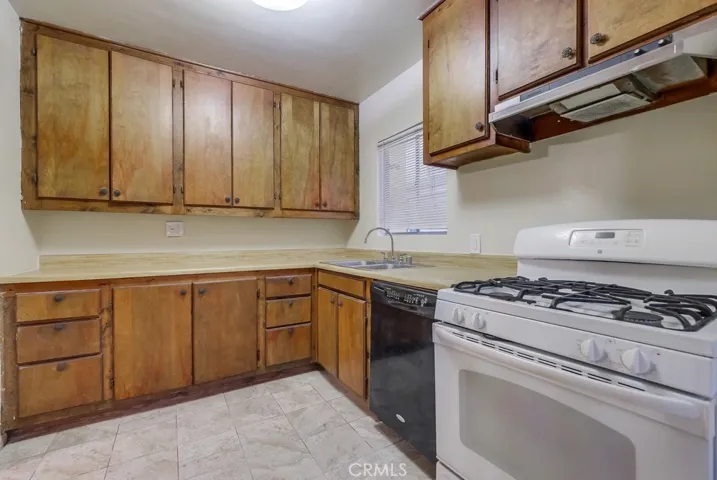 5767 Mckinley Avenue, South Gate, California 90280