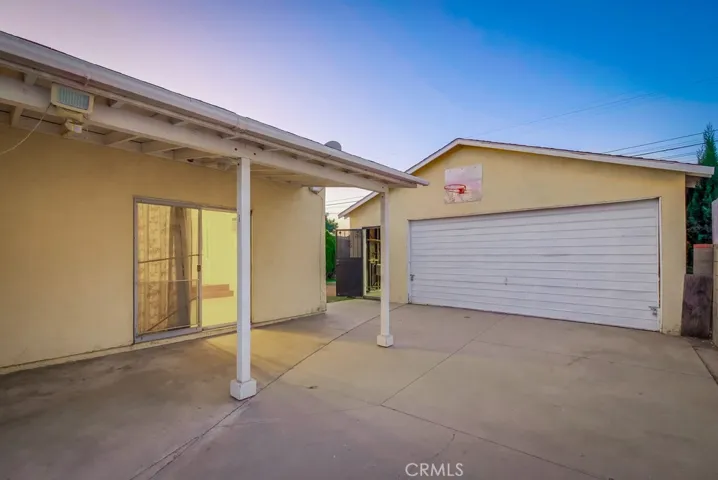 5767 Mckinley Avenue, South Gate, California 90280