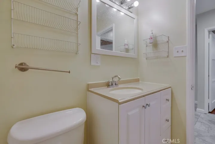5767 Mckinley Avenue, South Gate, California 90280