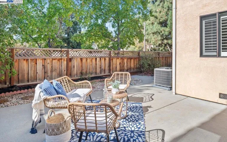 377 Charlotte Cmn, Livermore, California 94550