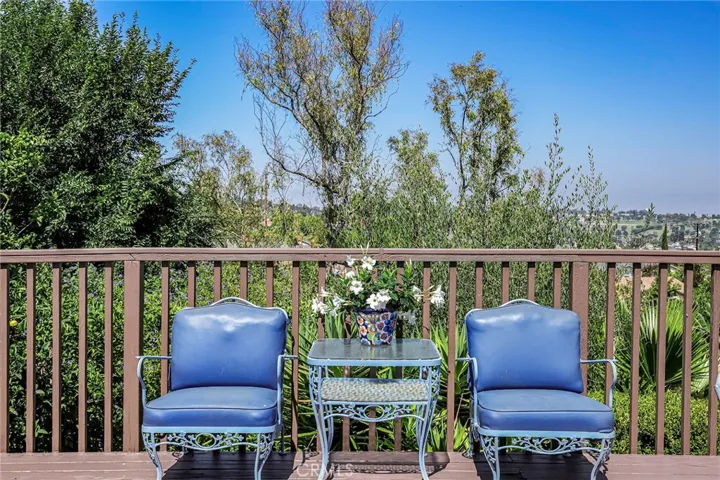 Sweeping views from expansive rear deck