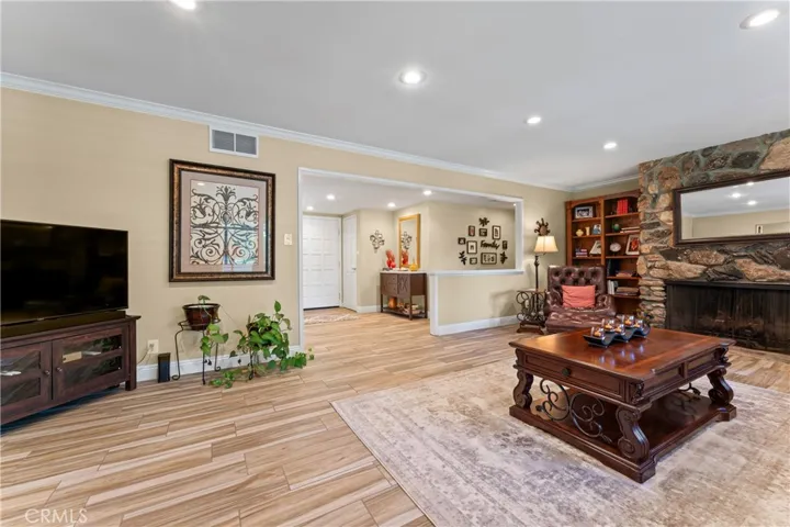 5230 Falkirk Avenue, Riverside, California 92506