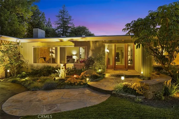 4735 Viviana Drive, Tarzana, California 91356