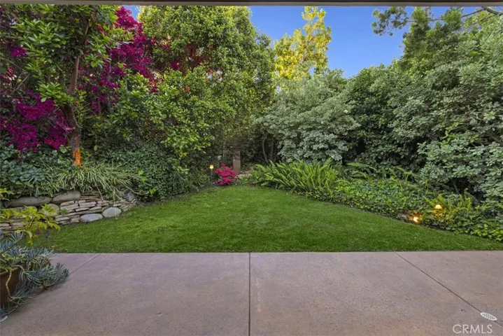 4735 Viviana Drive, Tarzana, California 91356