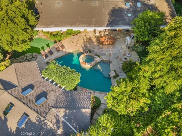 4735 Viviana Drive, Tarzana, California 91356