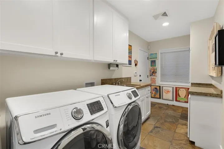 Mud room/laundry