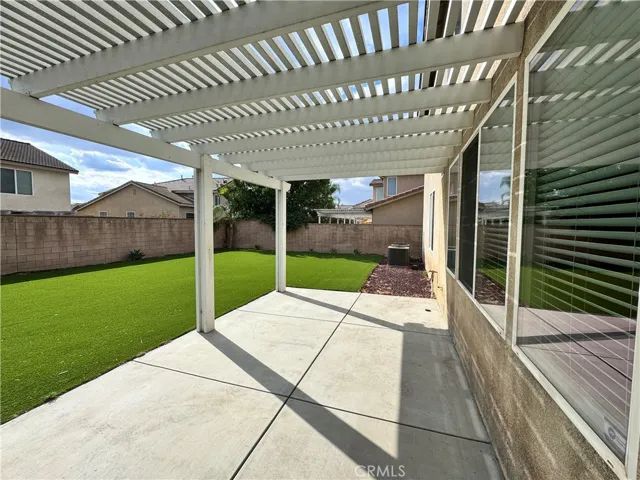6274 Arcadia Street, Eastvale, California 92880