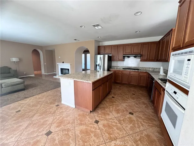 6274 Arcadia Street, Eastvale, California 92880