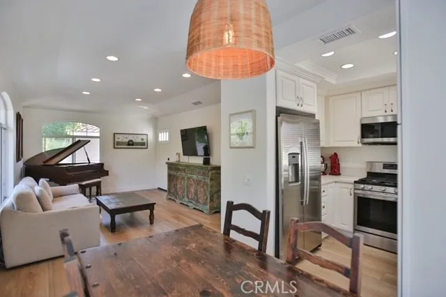 99 Whippoorwill Ln, Aliso Viejo, California 92656