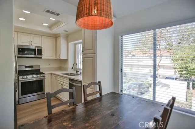 99 Whippoorwill Ln, Aliso Viejo, California 92656