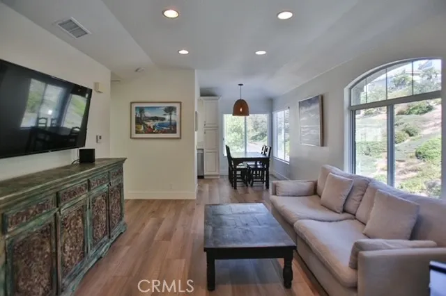 99 Whippoorwill Ln, Aliso Viejo, California 92656