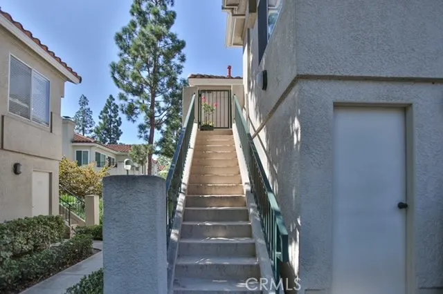 99 Whippoorwill Ln, Aliso Viejo, California 92656