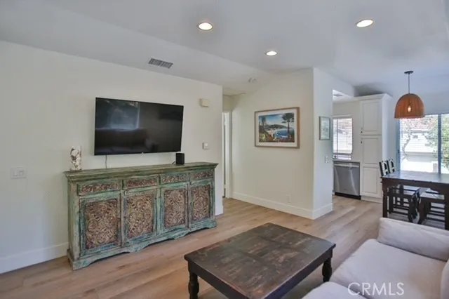 99 Whippoorwill Ln, Aliso Viejo, California 92656