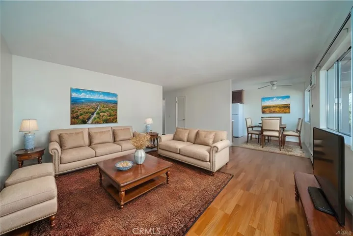 Virtual Staged - Livingroom