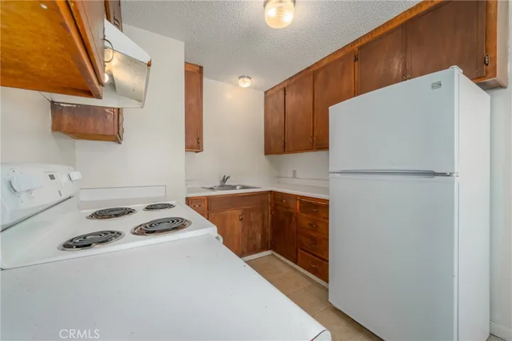 15 Royale Avenue, Lakeport, California 95453
