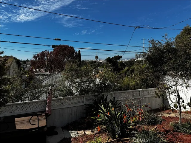 3529 Walnut Avenue, Manhattan Beach, California 90266