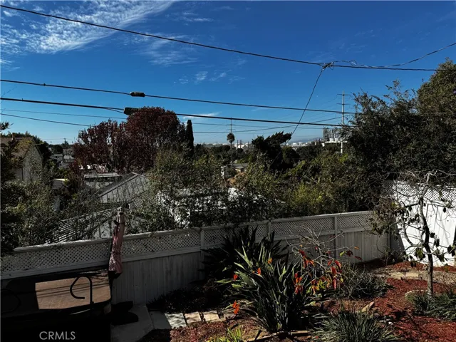 3529 Walnut Avenue, Manhattan Beach, California 90266