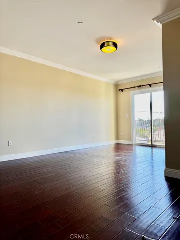 3529 Walnut Avenue, Manhattan Beach, California 90266