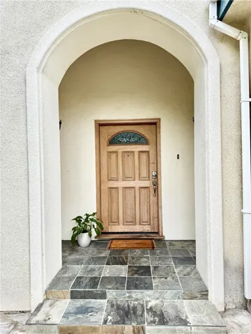 3529 Walnut Avenue, Manhattan Beach, California 90266